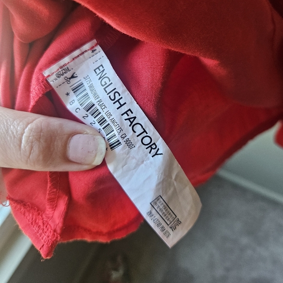 Large English Factory Red Smocked Dress - Picture 6 of 6